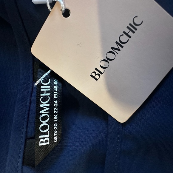 BloomChic Navy Blue A-line Midi Dress with Crew Neck Size 18-20 - Picture 11 of 11